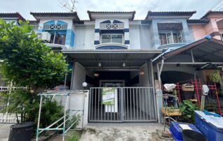ทรัพย์สถาบันโดย JAM ทาวน์เฮาส์ ปิยวรารมย์ 1 บางบัวทอง (Piyawararom 1 Bangbuathong)