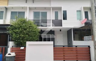 ขายด่วนทาวน์โฮมรีโนเวทใหม่พร้อมเข้าอยู่ โครงการเดอะคอนเนคเกษตร-นวมินทร์ : เจ้าของขายเอง (งดรับนายหน้า)