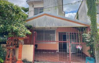 ทรัพย์สถาบันโดย GHB บ้านเดี่ยว ซอยหมู่บ้านเอื้ออาทร ซ.8 ถนนสายวารินชำราบ-ศรีษะเกษ