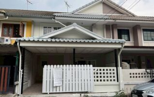 ทรัพย์สถาบันโดย JAM ทาวน์เฮาส์ บ้านพฤกษา 13 (Baan Pruksa 13 Klong Sam)