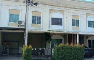 ทรัพย์สถาบันโดย GHB ทาวน์เฮาส์ ไลโอบลิสซ์รังสิต-คลองหลวง 2 (Baan Wararak Rangsit-Klong Sam)