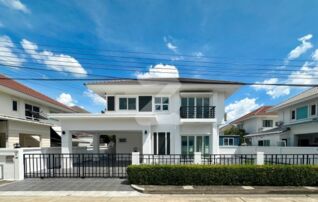 Perfect Park พระราม5-บางใหญ่   พื้นที่ 58.8 ตรว. / ใช้สอย 160 ตรม.   3 ห้องนอน  3 ห้องน้ำ : เจ้าของขายเอง (งดรับนายหน้า)