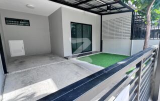 ให้เช่า ทาวน์โฮม หมู่บ้านเดอะคอนเนค พัฒนาการ 38 รีโนเวทใหม่/ For Rent Townhome The Connect Pattanakarn 38 Newly-Renovated : เจ้าของให้เช่าเอง (งดรับนายหน้า)