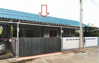 ทรัพย์สถาบันโดย GHB ทาวน์เฮาส์ ครูพรนภา