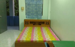 หอพักรุ่งอรุณ - กิตติพร