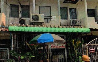 ทรัพย์สถาบันโดย GHB ทาวน์เฮาส์ บางเขน กรุงเทพมหานคร