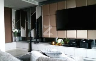 ห้องmini theater อยู่ชั้นเดียวกับห้องพัก