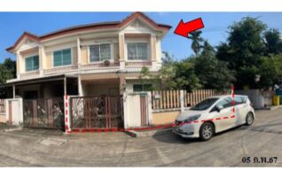 ทรัพย์สถาบันโดย บริษัท บริหารสินทรัพย์สุขุมวิท จำกัด บ้านแฝด สินทวี กรีนวิลล์ 1 (Sintavee Green Ville 1)