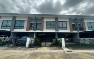 ทรัพย์สถาบันโดย GHB ทาวน์เฮาส์ ยูนิโอ ทาวน์ เพชรเกษม 110 (Unio Town Phetkasem 110)