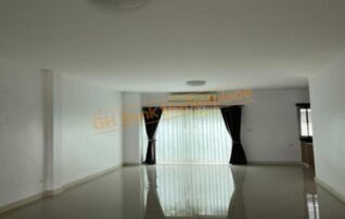 ทรัพย์สถาบันโดย GHB ทาวน์เฮาส์ ทาวน์ อเวนิว สองแคว พิษณุโลก (Town Avenue Song Khwae Phitsanulok)