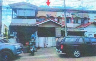 ทรัพย์สถาบันโดย GHB ทาวน์เฮาส์ ศรีประจักษ์วิลล่า 7