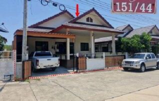 ทรัพย์สถาบันโดย GHB บ้านเดี่ยว ซอยหมู่บ้าน วโรรส 9 ถนนสาย11(รย.4034)