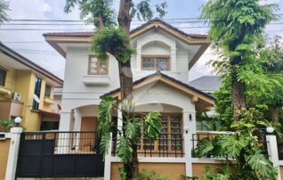 ปล่อยเช่าบ้านเดี่ยว 3 ห้องนอน พร้อมเฟอร์นิเจอร์ พร้อมอยู่ 🏡หมู่บ้านฟลอล่าวิลล์ พาร์ค (สุวินทวงศ์ 38) ❗️ ไม่รับเอเจน เจ้าของบ้านปล่อยเองค่ะ : เจ้าของให้เช่าเอง (งดรับนายหน้า)