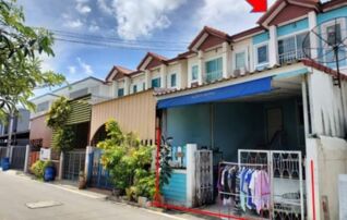 ทรัพย์สถาบันโดย GHB บ้านแฝด ซอยพยอม 6 ถนนเลียบคลองระพีพัฒน์