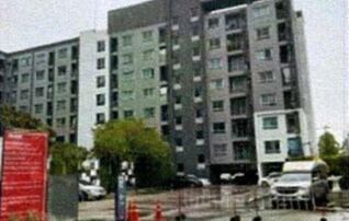 ทรัพย์สถาบันโดย GHB คอนโด พรีเซนต์ คอนโด เอกชัย 32 (Present Condo Ekachai 32)
