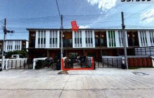 ทรัพย์สถาบันโดย GHB ทาวน์เฮาส์ ภูริลำลูกกาคลอง 7