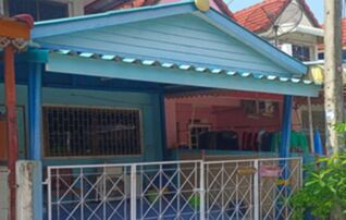 ทรัพย์สถาบันโดย GHB ทาวน์เฮาส์ พระปิ่น 8 (Phra Pin 8)