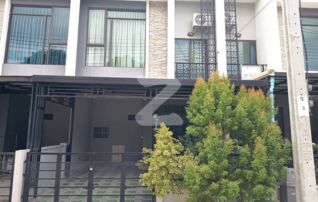 ขายทาวน์เฮ้าส์ 2 ชั้น บ้านอยู่หน้าสวน หันทางทิศใต้ ลมเย็น ทำเลดีมาก ย่านธุรกิจ มีสวนกว้างขนาดใหญ่ อยู่หน้าบ้าน : เจ้าของขายเอง (งดรับนายหน้า)