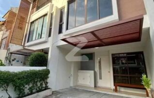 บ้านให้เช่า/ขายพร้อมบิวท์อิน+เฟอร์นิเจอร์ตกแต่งครบทั้งหลัง ติดบีทีเอสบางจาก🩵 พร้อมเข้าอยู่🩵3 Bed- 4 Bath- 2Living 🏠House for RENT! : เจ้าของให้เช่าเอง (งดรับนายหน้า)