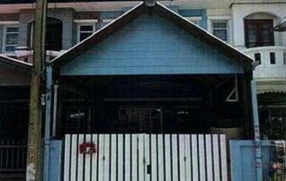 ทรัพย์สถาบันโดย GHB ทาวน์เฮาส์ เมืองประชา