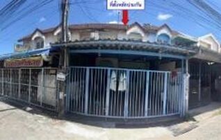 ทรัพย์สถาบันโดย GHB ทาวน์เฮาส์ รุ่งอมร วิลล่า