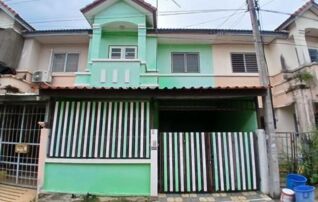 ทรัพย์สถาบันโดย GHB ทาวน์เฮาส์ แพรมาพรคลอง 11