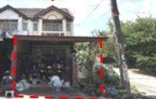 ทรัพย์สถาบันโดย GHB ทาวน์เฮาส์ เจริญนคร (Baan Charoen Nakhon)