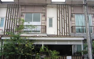 ทรัพย์สถาบันโดย GHB ทาวน์เฮาส์ บางพลี สมุทรปราการ