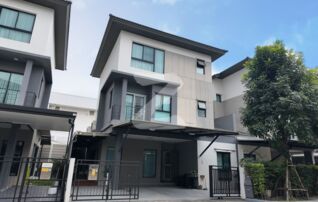 เจ้าของขายเอง บ้านแฝด Type ใหญ่ ทำเล พระราม 2 ใกล้สาทร - พระราม 3 ไป-มาสะดวก เดินทางง่ายเชื่อมต่อถนนหลายสายจะเข้าเมืองหรือออกต่างจังหวัดก็คล่องตัว : เจ้าของขายเอง (งดรับนายหน้า)