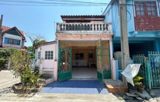 ทรัพย์สถาบันโดย JAM ทาวน์เฮาส์ วโรชา 7 (Baan Warocha 7)