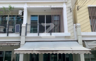 บ้านสวย 3 ชั้น