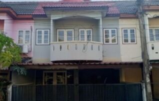 ทรัพย์สถาบันโดย GHB ทาวน์เฮาส์ กฤษณา 1