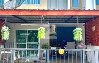 ขายบ้านทาวน์เฮ้าส์ 2 ชั้น ขนาด 19 ตารางวา  เจ้าของขายเอง พิกัด หมู่บ้านพฤกษาแหลมฉบัง2 เครือสหพัฒน์ : เจ้าของขายเอง (งดรับนายหน้า)