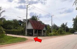 ทรัพย์สถาบันโดย บริษัท บริหารสินทรัพย์สุขุมวิท จำกัด ที่ดิน ถนนสายท่าข้าม-โนนสาวเอ้ (ทล.3366)