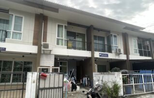 ทรัพย์สถาบันโดย JAM ทาวน์เฮาส์ สวนเสือ พาร์ควิลล์ 2 (Rinrada Park Ville)