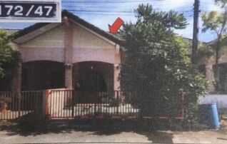 ทรัพย์สถาบันโดย GHB ทาวน์เฮาส์ ถนนเลียบคลองชลประทาน