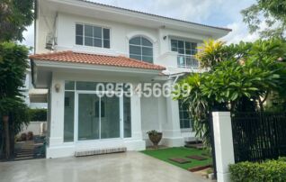 บ้านเดี่ยวรีโนเวทใหม่`ติดวอลล์เปเปอร์ทั้งหลัง สวยหรู ติดถนนเมน สวนข้างบ้านร่มรื่น รับลมเย็นสบายทั้งปี ทำเลทองใกล้สนามบิน สถานศึกษา นิคมฯ และ รพ. : เจ้าของขายเอง