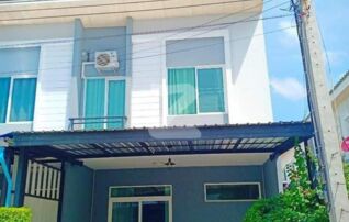 บ้านว่างให้เช่า 9,500 (เจ้าของปล่อยเช่าเอง) ทาวน์โฮมกัสโต้ บางนา - สุวรรณภูมิ (ตรงข้ามวัดศรีวารีน้อย) : เจ้าของให้เช่าเอง (งดรับนายหน้า)
