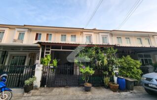 ประกาศขายบ้านทาวน์โฮม 2 ชั้น ทำเลดี พร้อมอยู่ (เจ้าของ ขายเอง) 🏠ประเภทบ้าน : ทาวน์โฮม 2 ชั้น ขนาดพื้นที่ : 18.2 ตร.วา : เจ้าของขายเอง (งดรับนายหน้า)