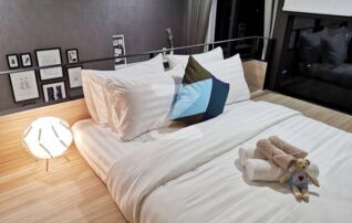 ปล่อยเช่าเองคอนโดชีวาทัยเรสซิเด้นอโศก Chewathai Residence asoke น่าอยู่มากบรรยากาศดี ใจกลางย่านธุรกิจ ใกล้กับรถไฟฟ้าใต้ดิน และทางด่วน : เจ้าของขายเอง (งดรับนายหน้า)