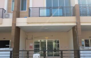 ทรัพย์ธนาคารโดย GHB ทาวน์เฮาส์ หนองจอก กรุงเทพมหานคร