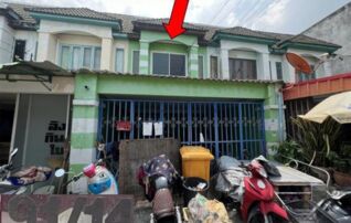 ทรัพย์สถาบันโดย GHB ทาวน์เฮาส์ ซอยชุมชนเขาน้อย ถนนบุญสัมพันธ์