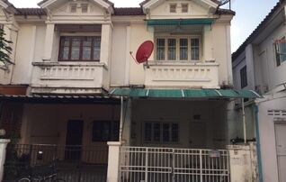 ทรัพย์สถาบันโดย GHB ทาวน์เฮาส์ ไทรน้อย นนทบุรี