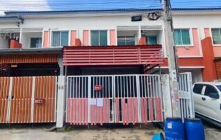 ทรัพย์สถาบันโดย GHB ทาวน์เฮาส์ กิตตินครกรีนทาวน์ (Kittinakorn Green Town)