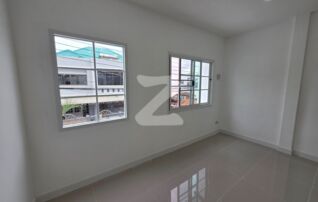ขายทาวน์เฮาส์ 2 ชั้น รีโนเวทแล้ว พร้อมเข้าอยู่โกสุมรวมใจ 38 หมู่บ้านสี่ชัยวิลล่า@ดอนเมือง กรุงเทพฯ : เจ้าของขายเอง (งดรับนายหน้า)
