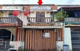 ทรัพย์สถาบันโดย บริษัท บริหารสินทรัพย์สุขุมวิท จำกัด ทาวน์เฮาส์ คุ้มหลวง