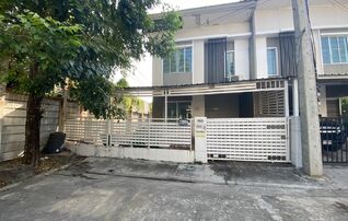 ทรัพย์สถาบันโดย GHB ทาวน์เฮาส์ สามพราน นครปฐม