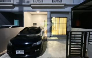 ปล่อยเช่าบ้านทาวน์โฮมพร้อมเฟอร์ฯ พร้อมอยู่ 🏘️  สิริ เพลส พัฒนาการ ซอยเฉลิมพระเกียรติ ร.9ซอย48 ** เจ้าของปล่อยเช่าเอง ไม่ได้รับนายหน้า **         : เจ้าของให้เช่าเอง (งดรับนายหน้า)