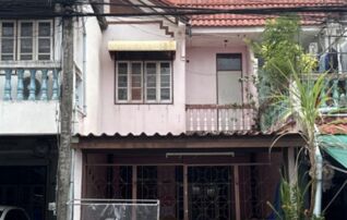 ทรัพย์สถาบันโดย GHB ทาวน์เฮาส์ อยู่เจริญ 1 (Baan Yoo Charoen 3)