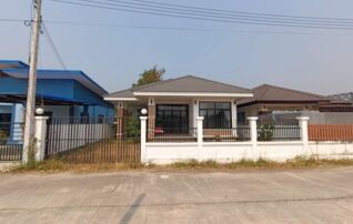 ทรัพย์สถาบันโดย GHB บ้านเดี่ยว เพชรพร
